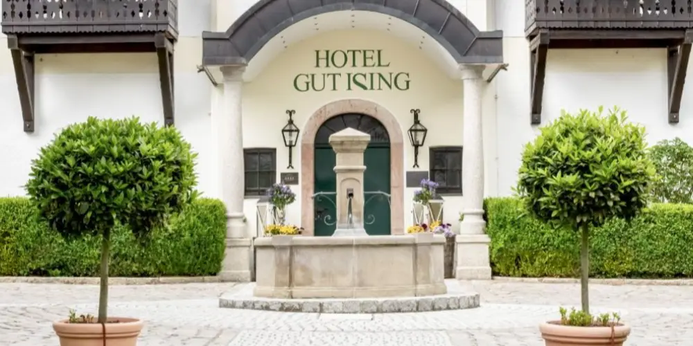 HOTEL GUT ISING